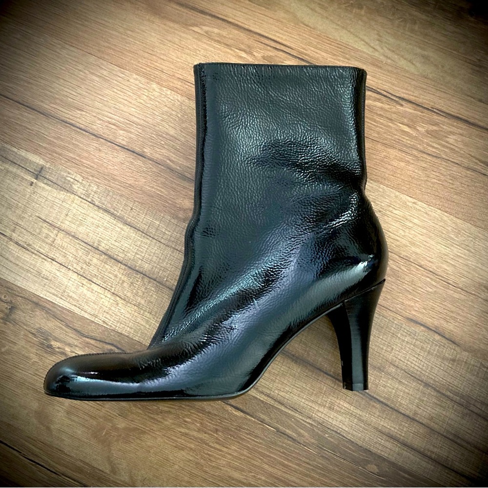 Gianni Bini Crinkly Black Patent Leather Short Boot
